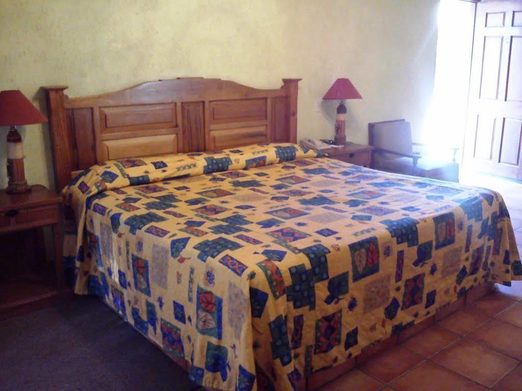 Rincon Del Montero Hotel Parras de la Fuente Luaran gambar